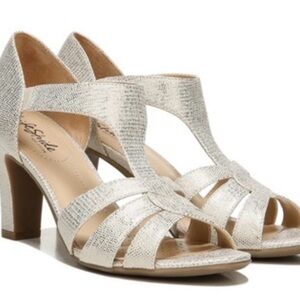 Life Stride Metallic Silver T-Strap Block Heel Sandals